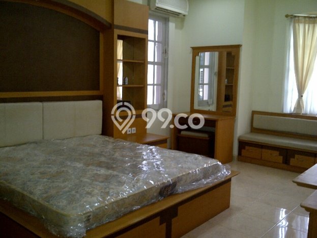 Disewakan! Rumah 5 Kamar Tidur &
5 Kamar Mandi di Alam Sutera, Tangerang Disewakan! Rumah 5 Kamar Tidur &
5 Kamar Mandi di Alam Sutera, Tangerang