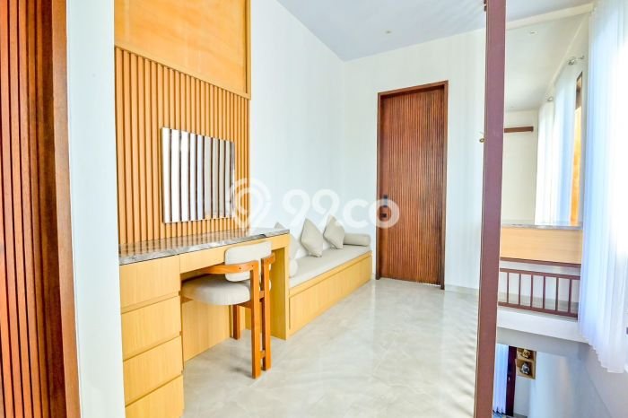 LOKASI PREMIUM! Rumah area , 2 KT, Area Tenang, Luas 120m2m² LB 100m2m² LOKASI PREMIUM! Rumah area , 2 KT, Area Tenang, Luas 120m2m² LB 100m2m²