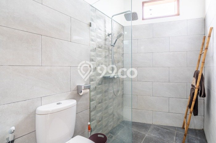 Rumah Terawat area Canggu, Badung, LT 131m2m², Luas Bangunan 143m2m² Rumah Terawat area Canggu, Badung, LT 131m2m², Luas Bangunan 143m2m²