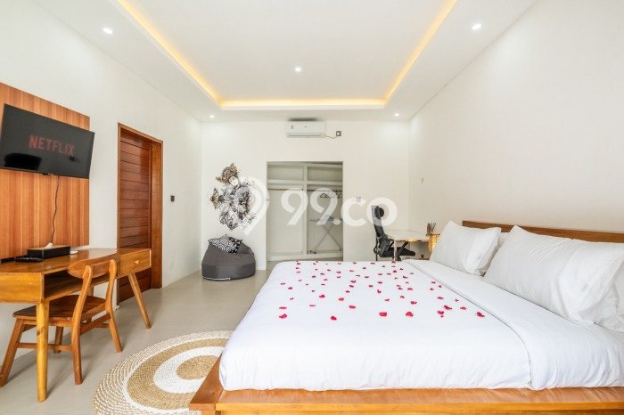 Rumah Terawat area Canggu, Badung, LT 131m2m², Luas Bangunan 143m2m² Rumah Terawat area Canggu, Badung, LT 131m2m², Luas Bangunan 143m2m²