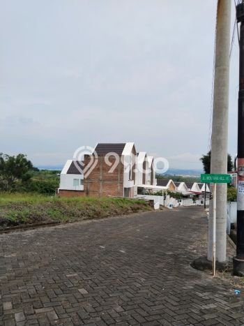 Rumah Modern 2 KT LT 120m2 di Manyaran Rumah Modern 2 KT LT 120m2 di Manyaran