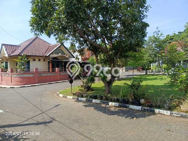 Rumah Strategis Minimalis Lb 150m2 di Banyumanik, Semarang Rumah Strategis Minimalis Lb 150m2 di Banyumanik, Semarang