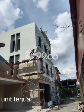 Dijual Kost Strategis di Tembalang, Semarang 20 KT, 20 KM, Luas Bangunan 300m2 Dijual Kost Strategis di Tembalang, Semarang 20 KT, 20 KM, Luas Bangunan 300m2
