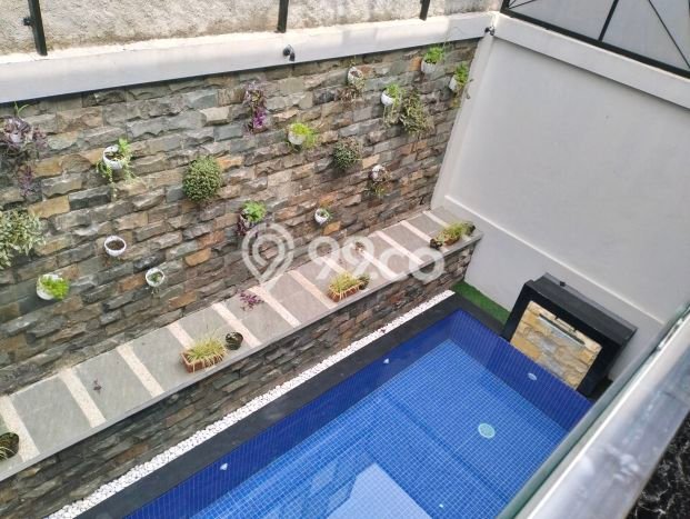 INVESTASI TEPAT! Rumah di Semarang Barat, Luas 150m2m² Bangunan 200m2m² INVESTASI TEPAT! Rumah di Semarang Barat, Luas 150m2m² Bangunan 200m2m²