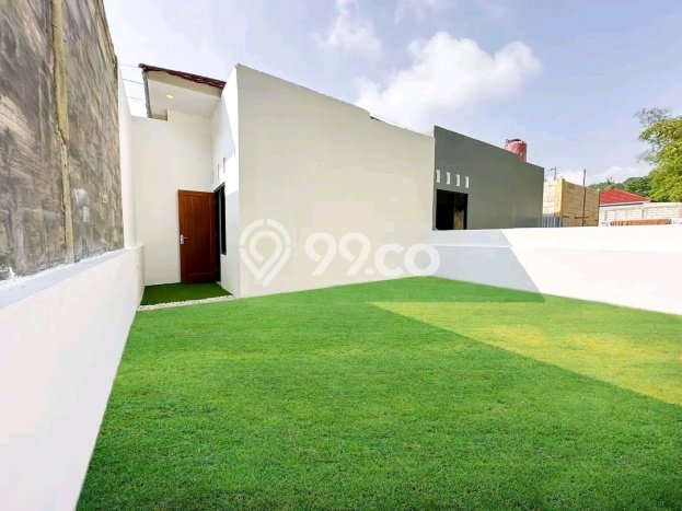 Rumah di Ungaran Barat, Semarang, Luas 132m2m² LB 45m2m² Rumah di Ungaran Barat, Semarang, Luas 132m2m² LB 45m2m²