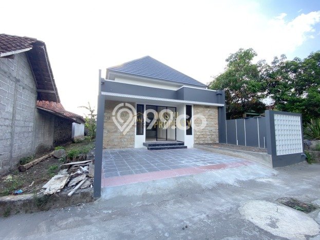 Rumah Modern Minimalis 3 KT Bisa Langsung Pindah di Ngemplak Rumah Modern Minimalis 3 KT Bisa Langsung Pindah di Ngemplak