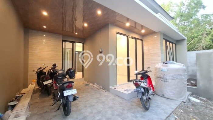 Rumah Modern Minimalis 3 KT Bisa Langsung Pindah di Kalasan Rumah Modern Minimalis 3 KT Bisa Langsung Pindah di Kalasan