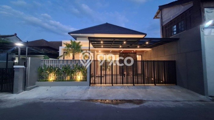 For Sale Rumah 4 Kamar Lokasi Ideal Bagus dan Strategis di Kalasan For Sale Rumah 4 Kamar Lokasi Ideal Bagus dan Strategis di Kalasan