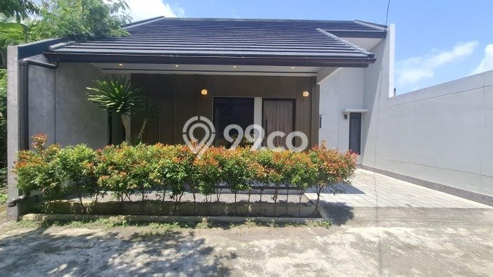 Dijual Rumah 3 Kamar Lokasi Ideal Bagus dan Strategis di Kalasan Dijual Rumah 3 Kamar Lokasi Ideal Bagus dan Strategis di Kalasan