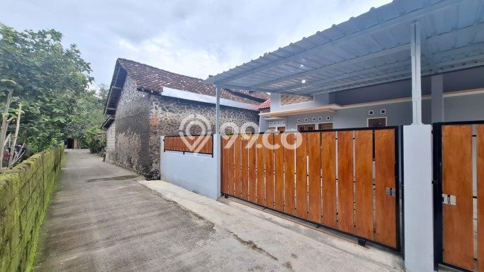 Jual Rumah Harga Miring Ngemplak Punya 2 KT & LT 111m2 Jual Rumah Harga Miring Ngemplak Punya 2 KT & LT 111m2