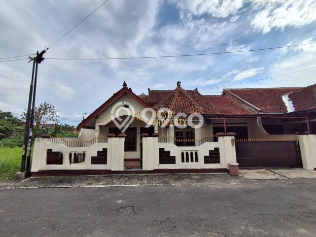 Rumah Modern Cantik 3 KT Bisa Langsung Pindah di Kalasan Rumah Modern Cantik 3 KT Bisa Langsung Pindah di Kalasan