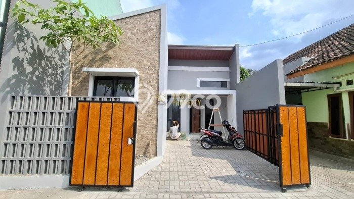 Jual Rumah Strategis Bagus Punya 3 KT di Gamping Sleman SHM Jual Rumah Strategis Bagus Punya 3 KT di Gamping Sleman SHM