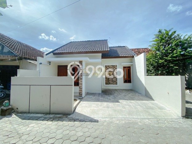 Jual Rumah Murah Meriah Banguntapan Punya 2 KT & LT 74m2 Jual Rumah Murah Meriah Banguntapan Punya 2 KT & LT 74m2