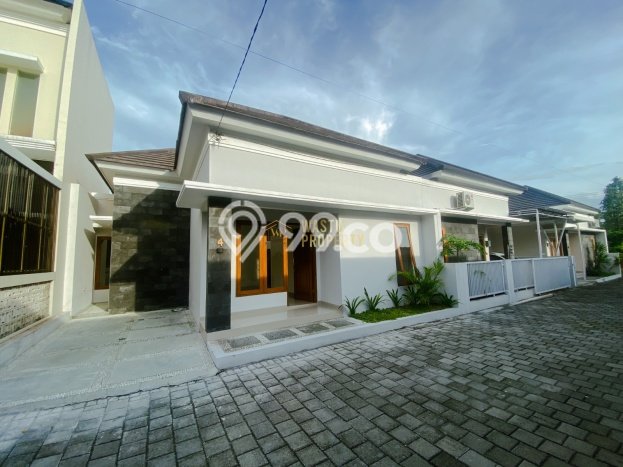 Dijual Rumah 3 Kamar Lokasi Ideal Bagus dan Strategis di Ngemplak Dijual Rumah 3 Kamar Lokasi Ideal Bagus dan Strategis di Ngemplak