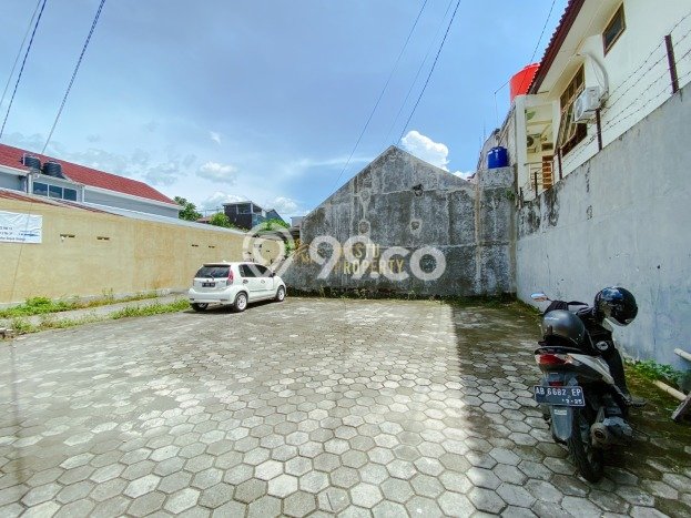 Unit Kost Dijual di Depok dengan 13 Kamar Tidur & Luas Bangunan 470m2 Unit Kost Dijual di Depok dengan 13 Kamar Tidur & Luas Bangunan 470m2