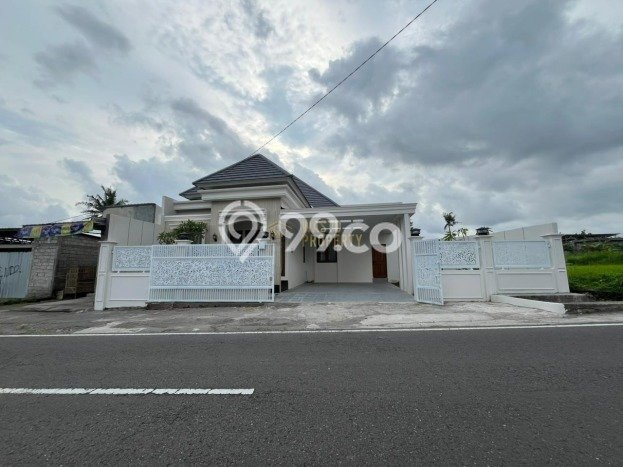 For Sale Rumah 4 Kamar Lokasi Strategis Nyaman dan Strategis di Ngemplak For Sale Rumah 4 Kamar Lokasi Strategis Nyaman dan Strategis di Ngemplak