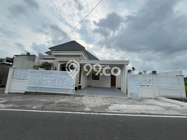 For Sale Rumah 4 Kamar Lokasi Strategis Nyaman dan Strategis di Ngemplak For Sale Rumah 4 Kamar Lokasi Strategis Nyaman dan Strategis di Ngemplak