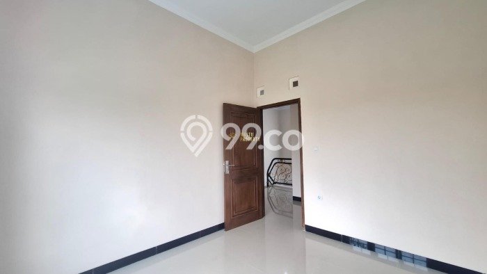 Rumah Modern Cantik 3 KT Bisa Langsung Pindah di Banguntapan Rumah Modern Cantik 3 KT Bisa Langsung Pindah di Banguntapan