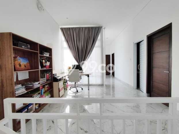 PROPERTI UNGGULAN! Rumah Premium di Depok, Luas 123m2m² LB 200m2m² PROPERTI UNGGULAN! Rumah Premium di Depok, Luas 123m2m² LB 200m2m²