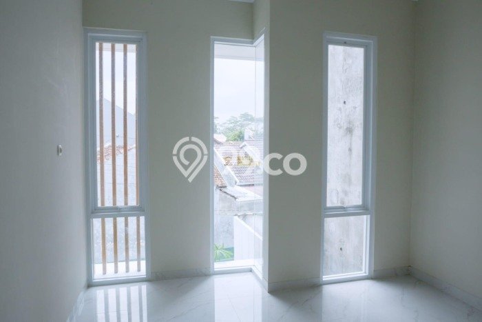 Dijual Cepat Rumah Favorit Siap Huni LB 120m2 di Mlati, Sleman Dijual Cepat Rumah Favorit Siap Huni LB 120m2 di Mlati, Sleman