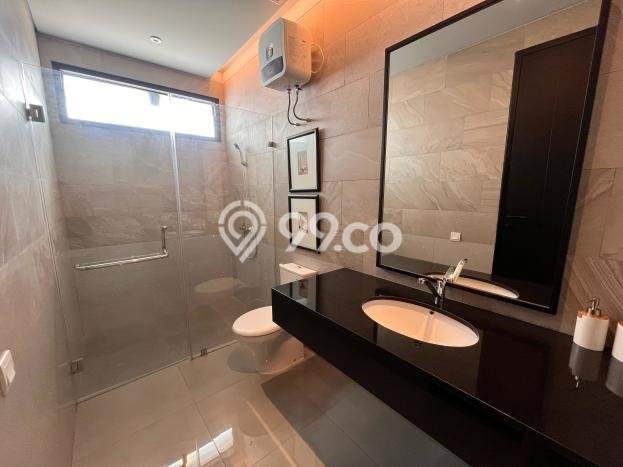 Rumah Terawat LT 102m2m² / LB 150m2m² di Kawasan Komersial Mlati, Sleman Rumah Terawat LT 102m2m² / LB 150m2m² di Kawasan Komersial Mlati, Sleman