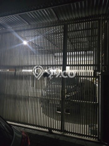 Rumah sewa siap huni 2 KT di Taman Kopo Indah, Bandung Rumah sewa siap huni 2 KT di Taman Kopo Indah, Bandung
