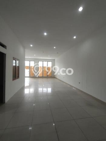 Ruko Dijual di Bandung LT 129m2 & LB 197m2 Lokasi Terbaik! Ruko Dijual di Bandung LT 129m2 & LB 197m2 Lokasi Terbaik!