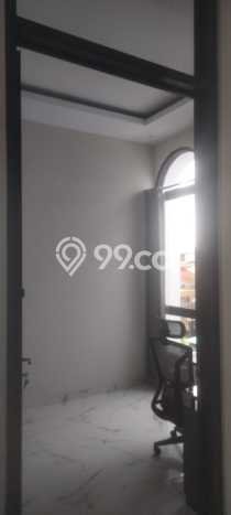 Rumah di , Akses ke Stasiun, 2 KT, LT 125m2m² Bangunan 160m2m² Rumah di , Akses ke Stasiun, 2 KT, LT 125m2m² Bangunan 160m2m²