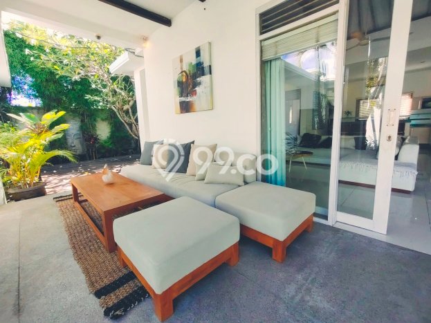 Dijual! Vila Kawasan , Dimensi 700m2m², Posisi Strategis Dijual! Vila Kawasan , Dimensi 700m2m², Posisi Strategis