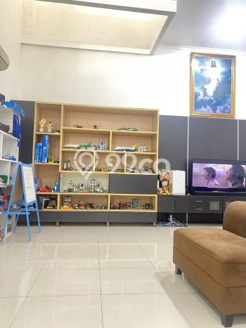 Rumah Modern 5 KT di Taman Galaxy Bekasi Semi Furnished Rumah Modern 5 KT di Taman Galaxy Bekasi Semi Furnished