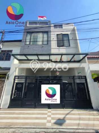 Hunian Elit LB 248m2 Siap Huni Desain Elegan di Pulo Asem, Jakarta Timur Hunian Elit LB 248m2 Siap Huni Desain Elegan di Pulo Asem, Jakarta Timur