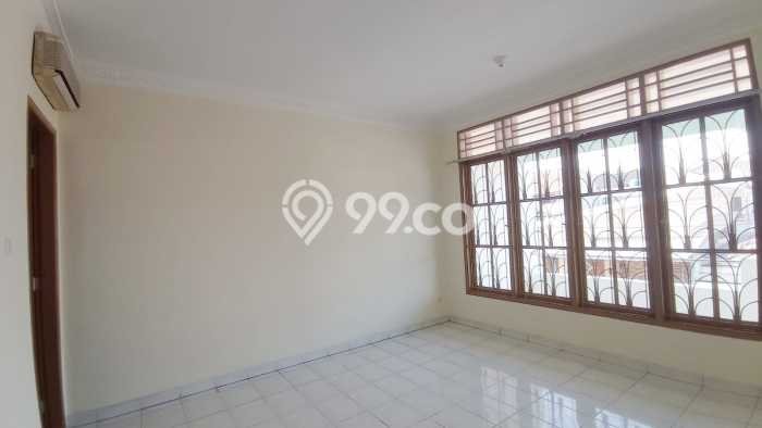 Rumah Kontrakan Jakarta Timur LT 200m2 LB 280m2 Area Pulo Asem Rumah Kontrakan Jakarta Timur LT 200m2 LB 280m2 Area Pulo Asem