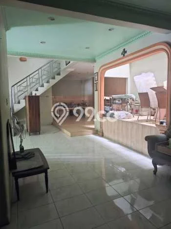 Dijual Hunian Rumah Terawat 5 Kamar di Pekayon, Bekasi Dijual Hunian Rumah Terawat 5 Kamar di Pekayon, Bekasi