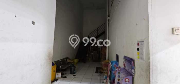 Ruko untuk disewa di Duren Sawit punya LT 209m2 & LB 450m2 harga sewa kompetitif Ruko untuk disewa di Duren Sawit punya LT 209m2 & LB 450m2 harga sewa kompetitif