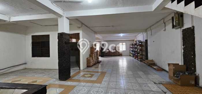 Ruko untuk disewa di Duren Sawit punya LT 209m2 & LB 450m2 harga sewa kompetitif Ruko untuk disewa di Duren Sawit punya LT 209m2 & LB 450m2 harga sewa kompetitif