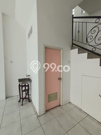 Ruko Kawasan , Luas 180m2m², For Rent, Area Komersial, Siap Pakai Ruko Kawasan , Luas 180m2m², For Rent, Area Komersial, Siap Pakai
