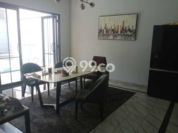 Rumah Elit Modern Tanpa Renovasi di Pondok Pinang Jakarta Selatan Rumah Elit Modern Tanpa Renovasi di Pondok Pinang Jakarta Selatan