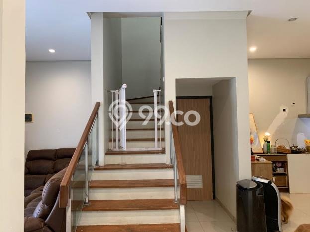 Dijual Rumah Luas Elegan Dengan View Eksklusif di Lebak Bulus, Jakarta Selatan Dijual Rumah Luas Elegan Dengan View Eksklusif di Lebak Bulus, Jakarta Selatan