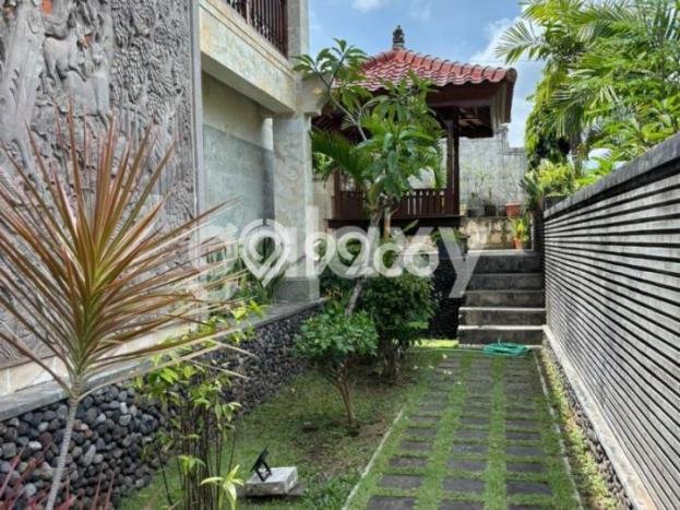 Siap Huni Rumah Mewah 5 Kamar di Kuta Selatan Dekat ke Mana Pun Siap Huni Rumah Mewah 5 Kamar di Kuta Selatan Dekat ke Mana Pun
