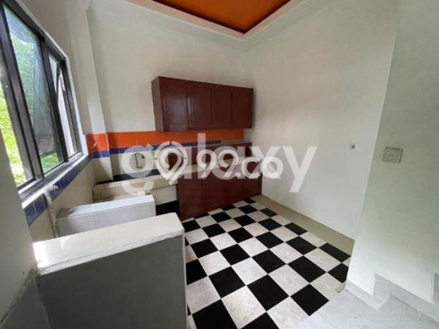 For Sale Rumah 5 Kamar Lokasi Ideal Nyaman dan Strategis di Kuta Selatan For Sale Rumah 5 Kamar Lokasi Ideal Nyaman dan Strategis di Kuta Selatan