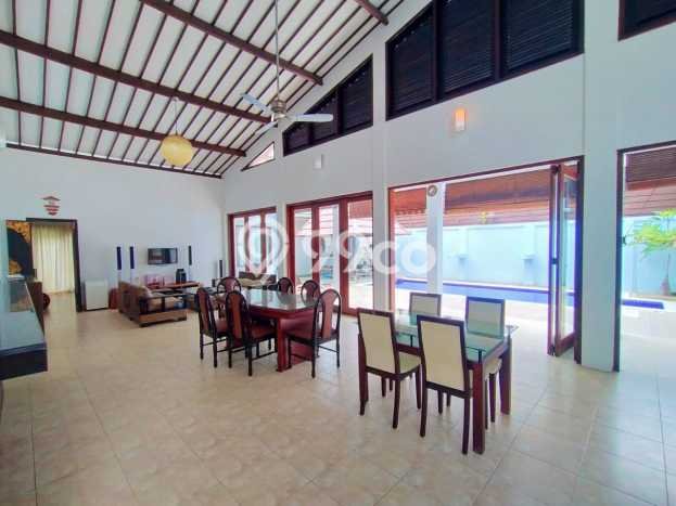 HARGA TERBAIK! Vila Kawasan , Dimensi 585m2m², Lokasi Eksklusif dengan keamanan terjamin HARGA TERBAIK! Vila Kawasan , Dimensi 585m2m², Lokasi Eksklusif dengan keamanan terjamin