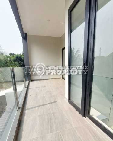 Dijual Rumah Mewah Elegan Dengan View Cantik di BSD, Tangerang Dijual Rumah Mewah Elegan Dengan View Cantik di BSD, Tangerang