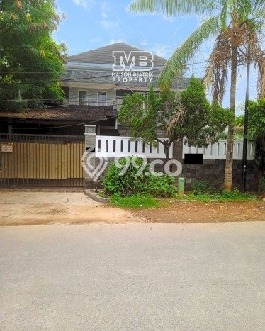 Rumah Eksklusif Siap Huni LT 300m2 di Duren Sawit, Jakarta Timur Rumah Eksklusif Siap Huni LT 300m2 di Duren Sawit, Jakarta Timur