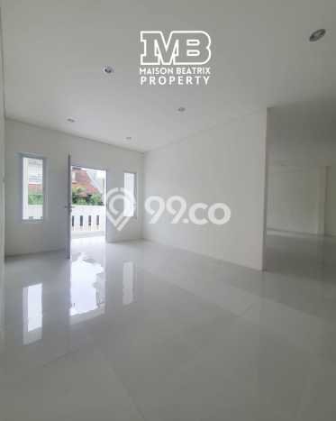 Rumah Luxury Modern Tanpa Renovasi di Villa Melati Mas Tangerang Selatan Rumah Luxury Modern Tanpa Renovasi di Villa Melati Mas Tangerang Selatan