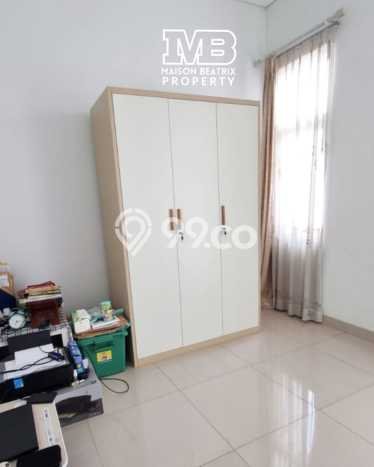 For Sale Hunian Rumah Terawat 4 KT di BSD, Tangerang For Sale Hunian Rumah Terawat 4 KT di BSD, Tangerang