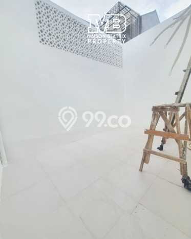 Rumah Luxury Modern Tanpa Renovasi di Villa Melati Mas Tangerang Selatan Rumah Luxury Modern Tanpa Renovasi di Villa Melati Mas Tangerang Selatan
