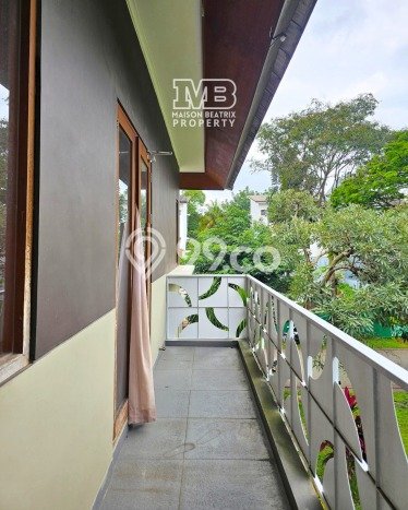 Disewakan! Rumah 5 Kamar Tidur &
5 Kamar Mandi di BSD, Tangerang Disewakan! Rumah 5 Kamar Tidur &
5 Kamar Mandi di BSD, Tangerang