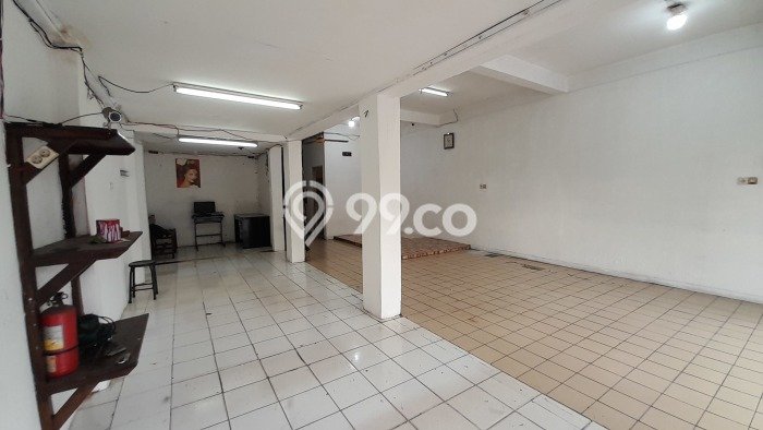 Ruko Dijual di Prime Area Jakarta Timur Luas 247m2 Ruko Dijual di Prime Area Jakarta Timur Luas 247m2
