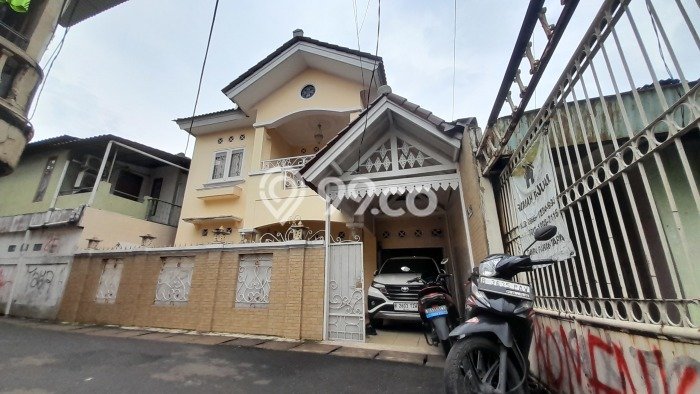 Hunian Mewah LB 175m2 Siap Pakai Desain Elegan di Condet, Jakarta Timur Hunian Mewah LB 175m2 Siap Pakai Desain Elegan di Condet, Jakarta Timur