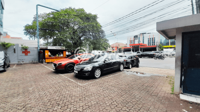 Unit Komersial Disewa Lokasi Tebet, Jakarta Selatan Spesifikasi Luas Bangunan 50m2 Unit Komersial Disewa Lokasi Tebet, Jakarta Selatan Spesifikasi Luas Bangunan 50m2